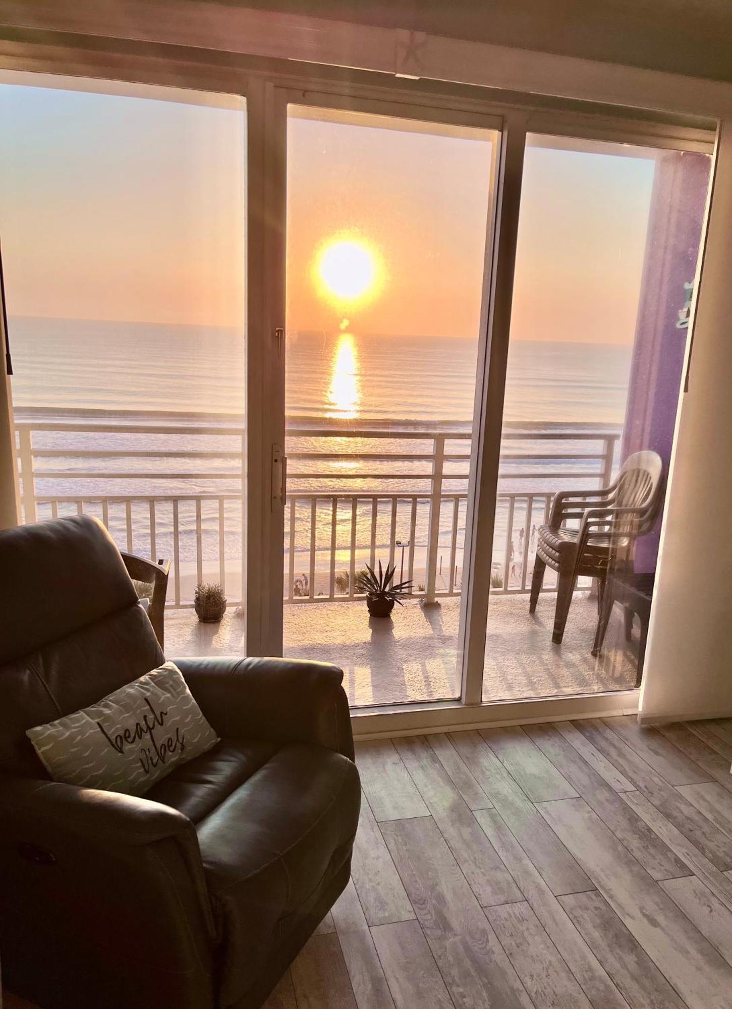 Ocean Walk Resort - Striking Ocean Front View Daytona Beach Dış mekan fotoğraf